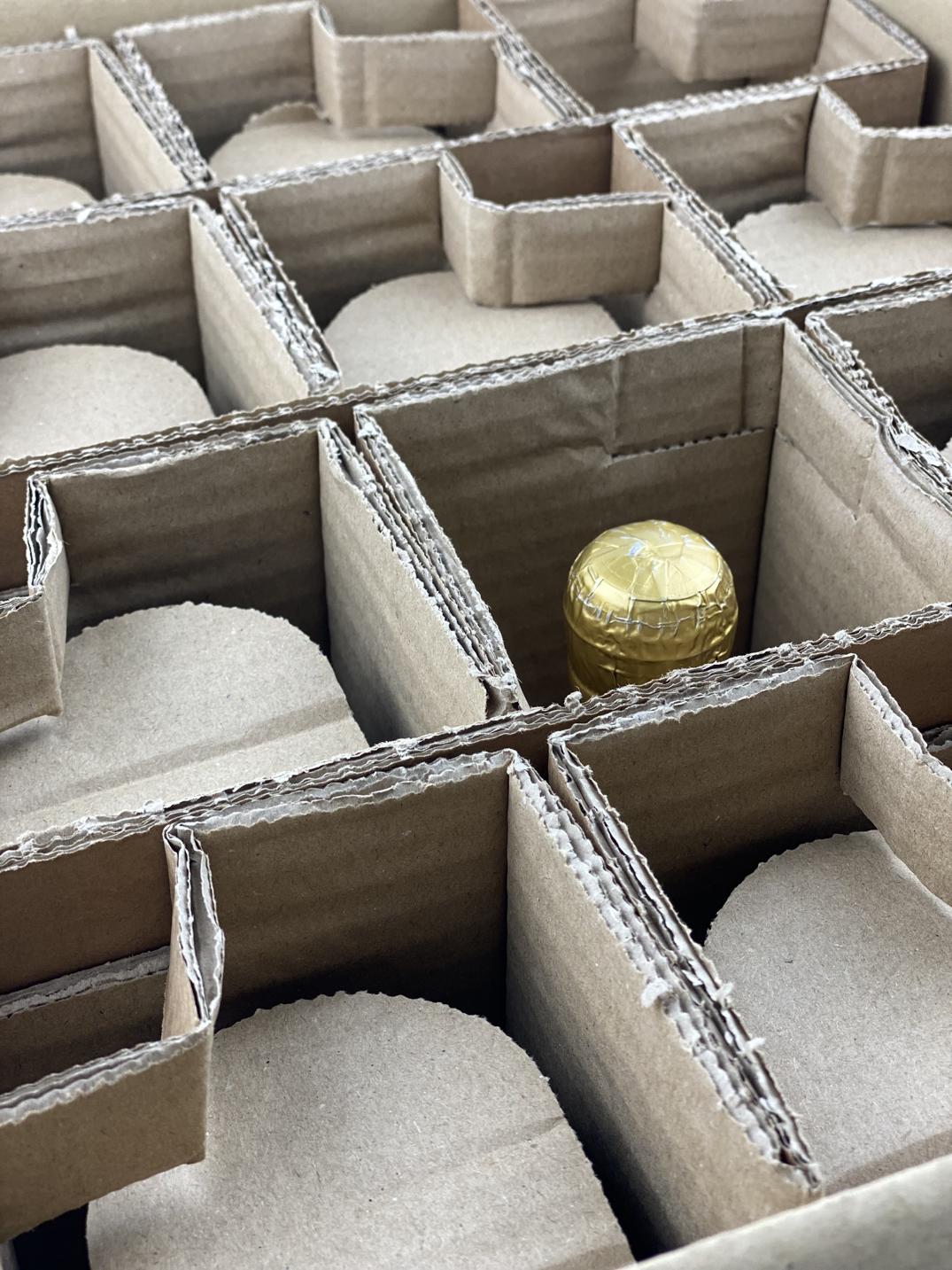 Verpackung mit Produkt